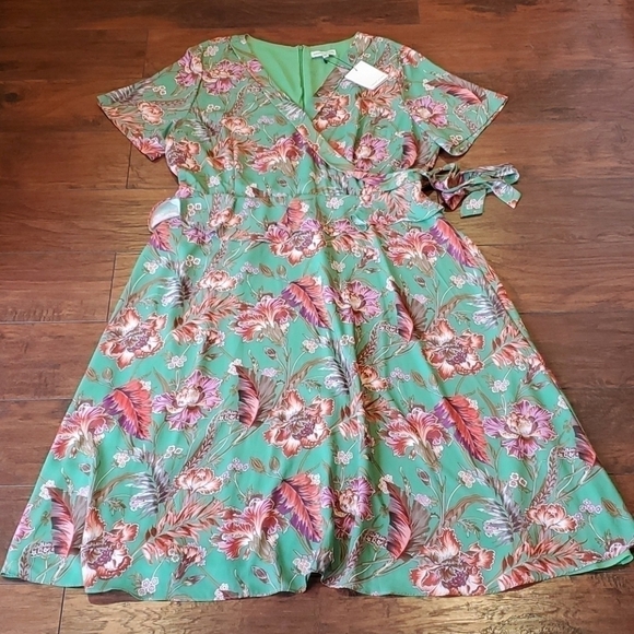 NWT Gibson Latimee floral plus size boho dress - Picture 2 of 9